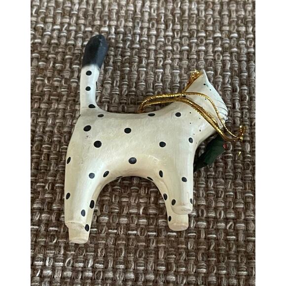 Wood cat handpainted Christmas ornament - Picture 5 of 8